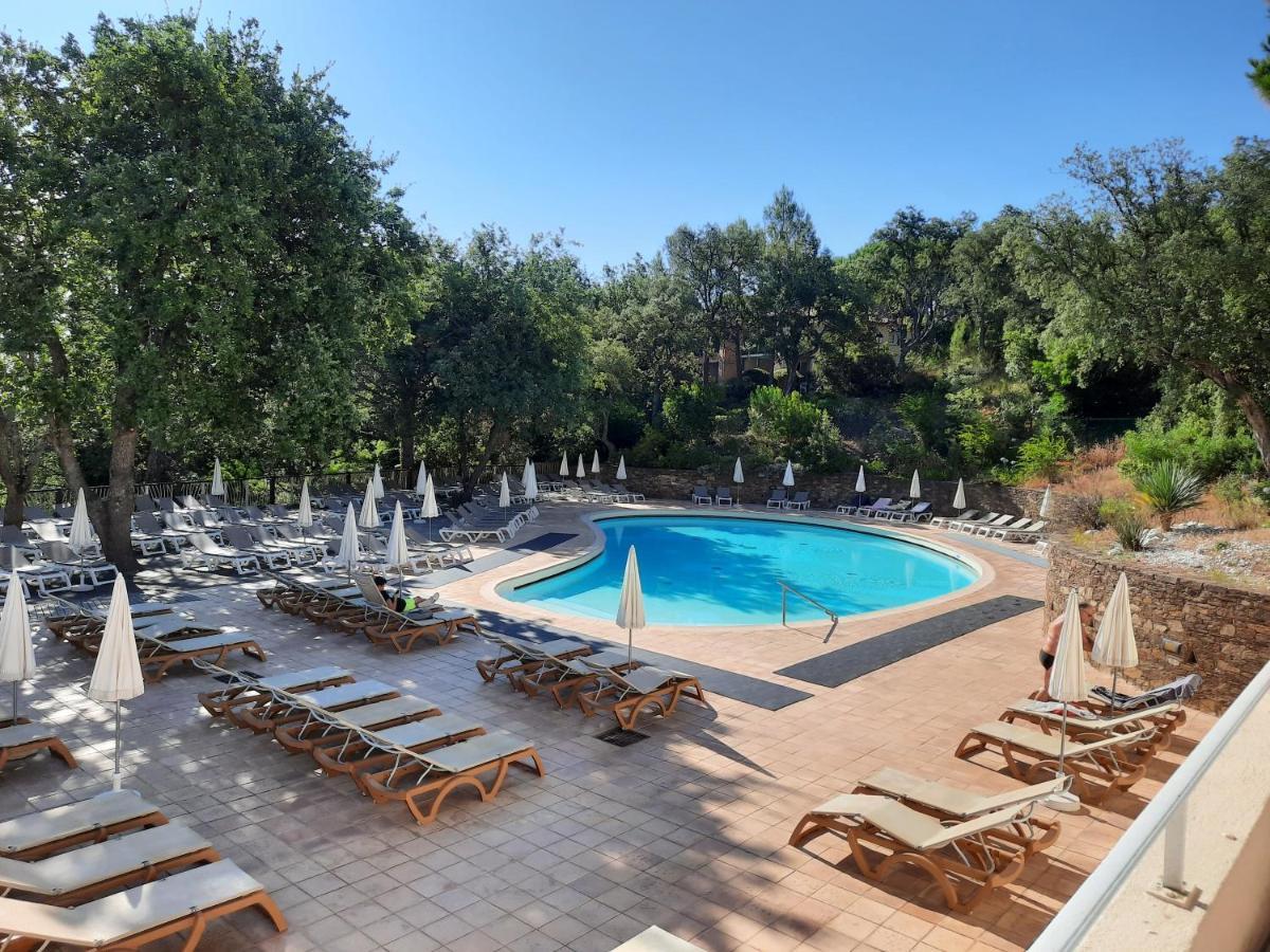 Les Restanques - Grimaud Appartement Buitenkant foto