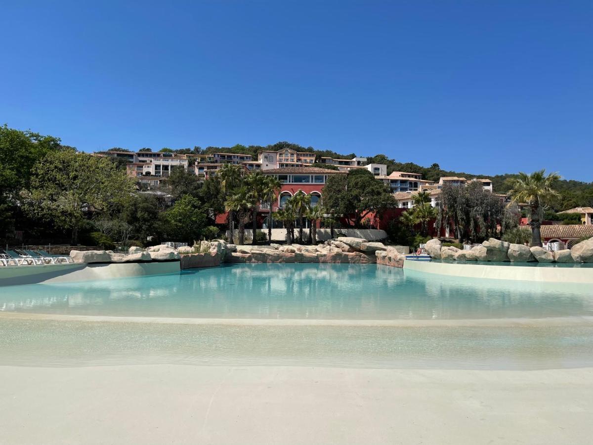 Les Restanques - Grimaud Appartement Buitenkant foto